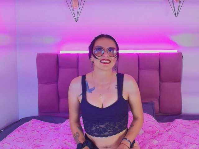 Afrodita-Rosse live cam on BongaCams