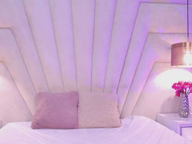 JuliaVega live cam on BongaCams