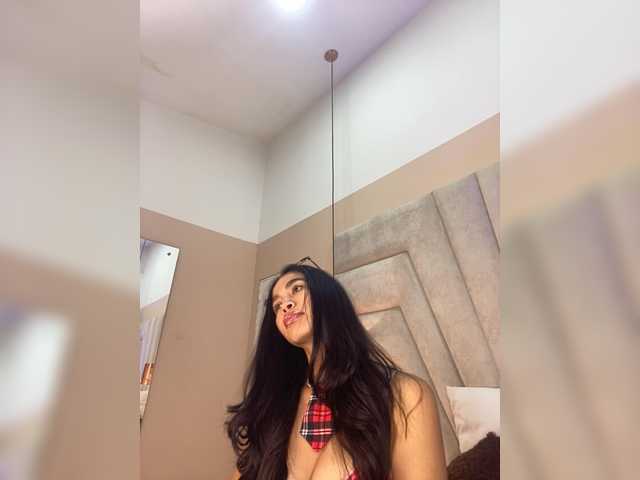 JuliaVega's BongaCams show and profile