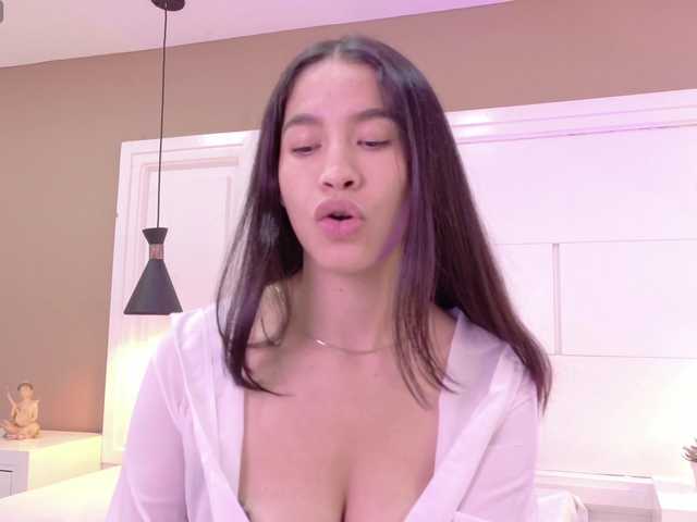 JuliaVega live cam on BongaCams