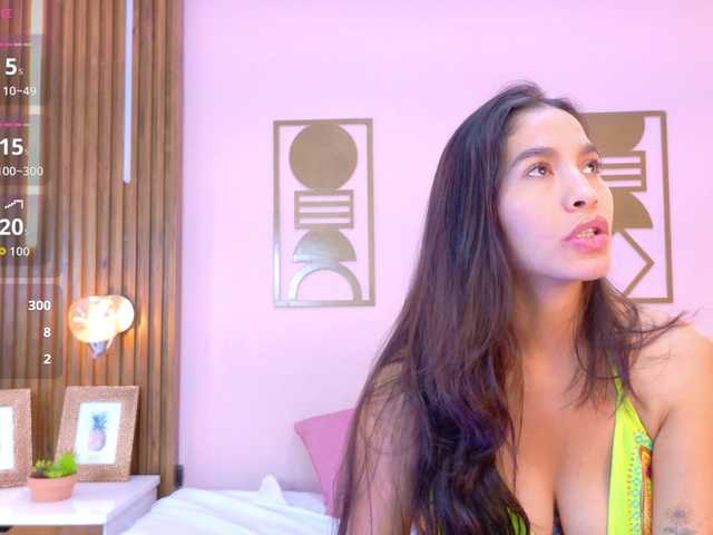 JuliaVega live webcam show