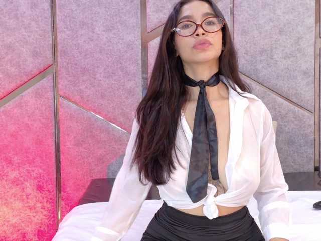 JuliaVega live cam on BongaCams