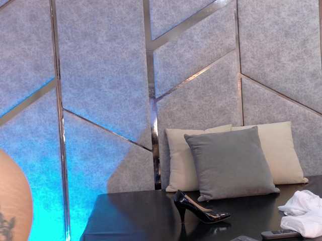 JuliaVega live cam on BongaCams
