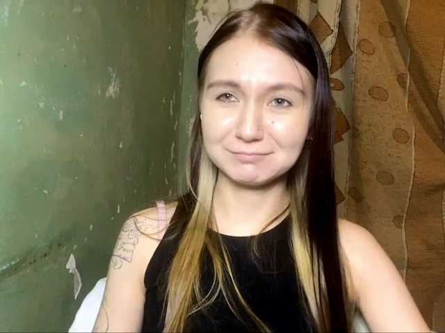 DelindaHeitner Live Cam and Statistics on UnifiedCams