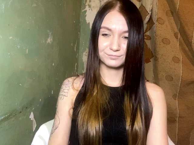 DelindaHeitner's BongaCams show and profile