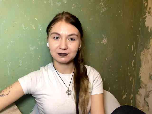 DelindaHeitner webcam