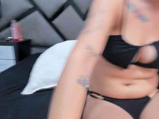 akiraloveee webcam