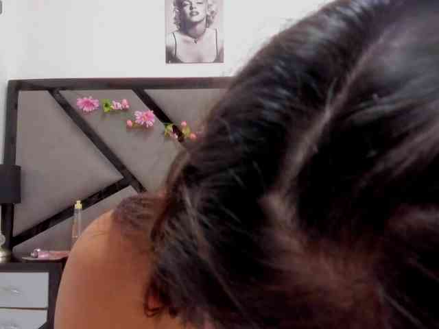 akiraloveee webcam