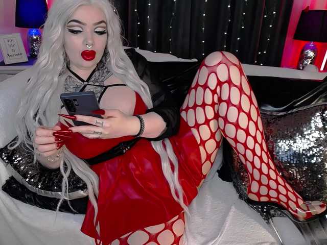 DollyDome live webcam show