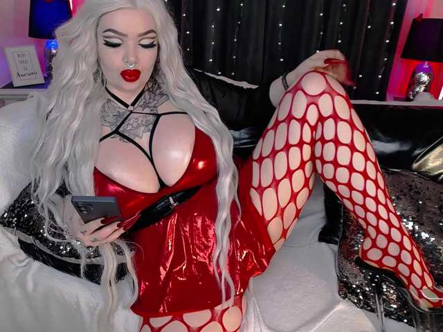 DollyDome live webcam show