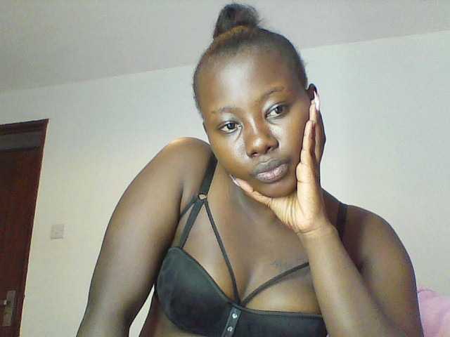 Lovelypam live cam on BongaCams