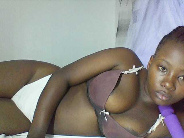 Lovelypam live cam on BongaCams