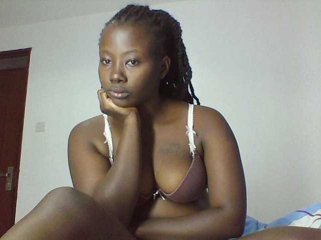 Lovelypam live cam on BongaCams