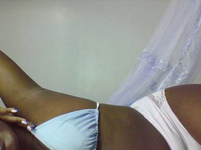 Lovelypam live cam on BongaCams