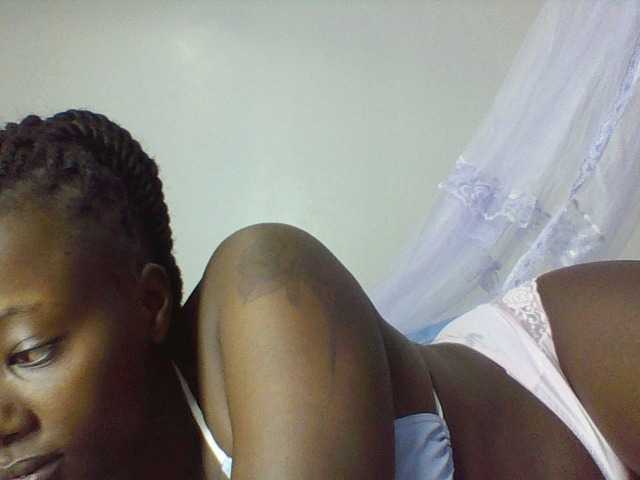 Lovelypam live cam on BongaCams