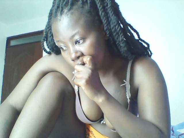 Lovelypam live cam on BongaCams
