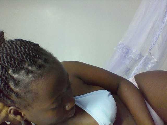 Lovelypam live cam on BongaCams