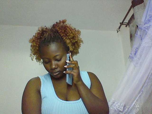 Lovelypam live cam on BongaCams