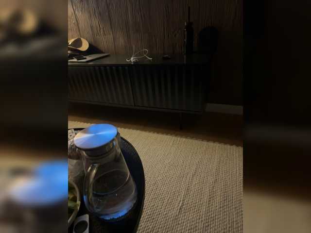 AdellCros live webcam show