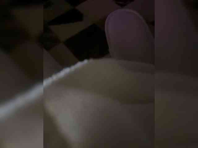 AdellCros webcam