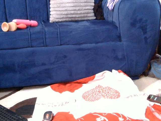 Finewine live cam on BongaCams
