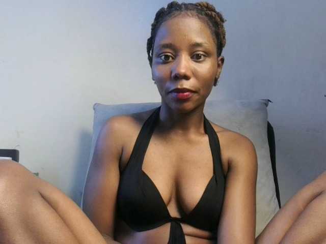 Deshlii live cam