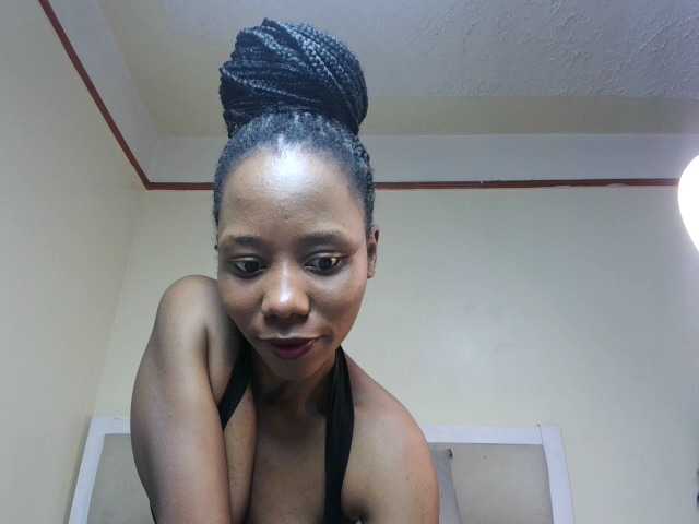 Deshlii live webcam show