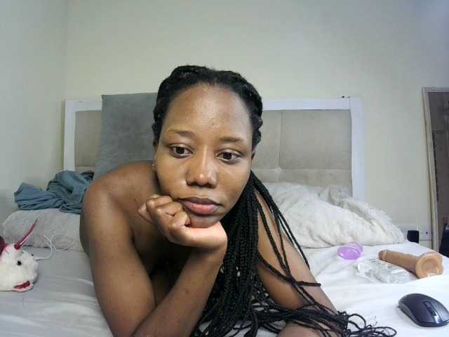 Deshlii live cam on UnifiedCams