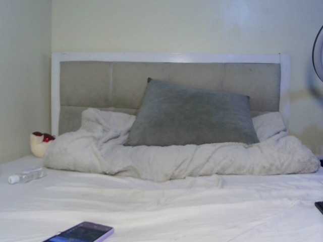 Deshlii live cam on BongaCams
