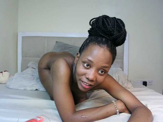 Deshlii live webcam show