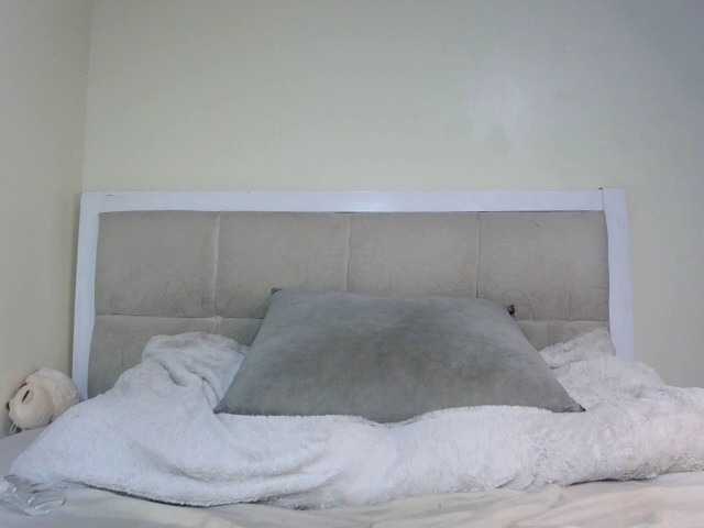Deshlii live webcam show