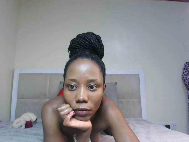 Deshlii live webcam show