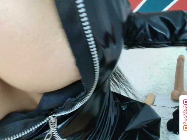 shengyiblue live cam on BongaCams