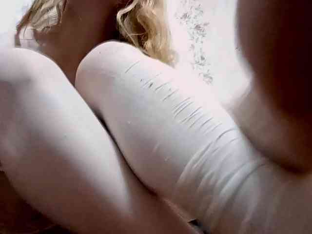 EmileeBlossom webcam