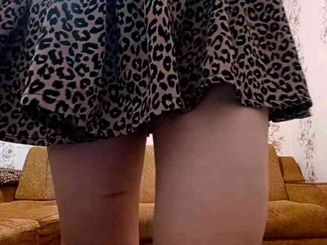 EmileeBlossom webcam