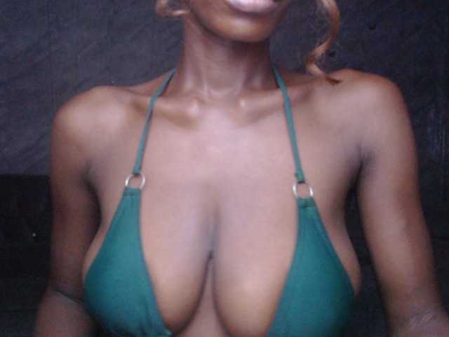 Nastyxclit's BongaCams show and profile