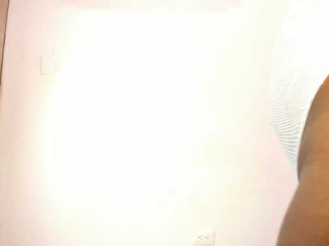 KikiiSweet live cam on BongaCams