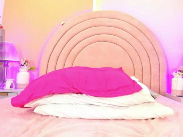 KikiiSweet live cam on BongaCams