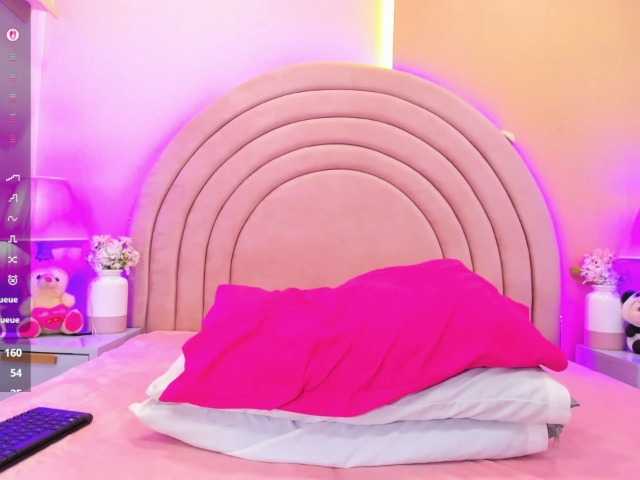 KikiiSweet live cam on BongaCams