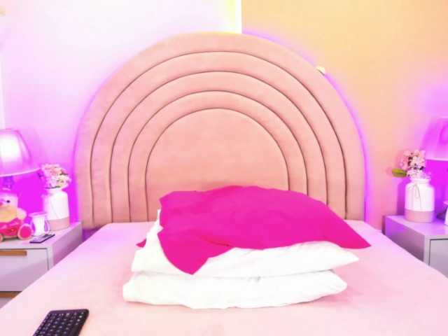 KikiiSweet live cam on BongaCams