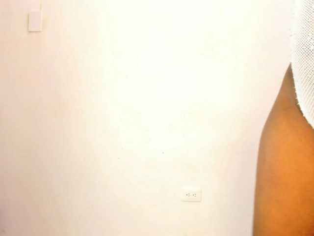 KikiiSweet live cam on BongaCams
