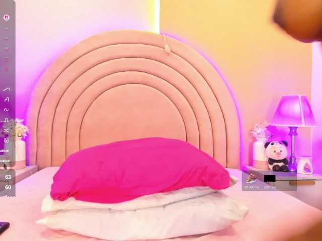 KikiiSweet live cam on BongaCams