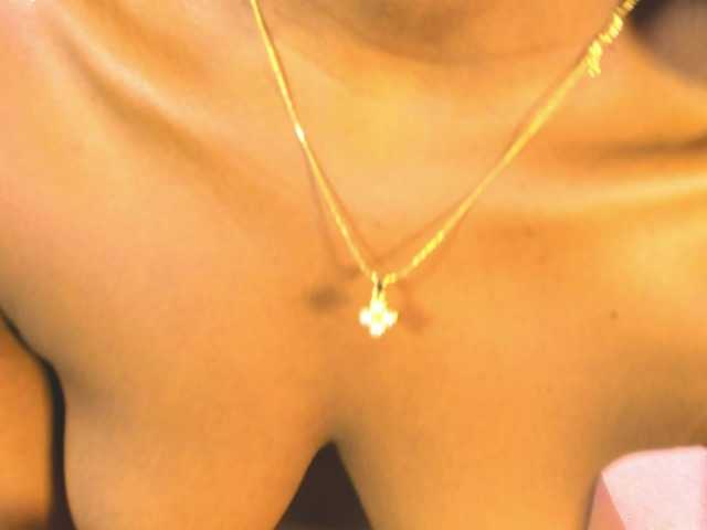 KikiiSweet live cam on BongaCams