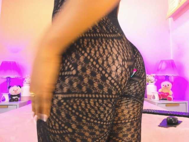KikiiSweet live cam on BongaCams