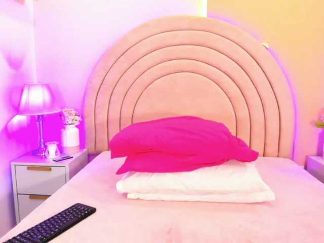 KikiiSweet live cam on BongaCams