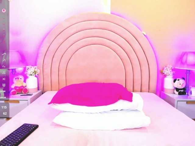 KikiiSweet live cam on BongaCams