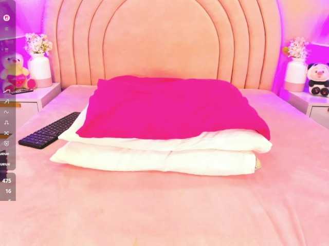 KikiiSweet live cam on BongaCams