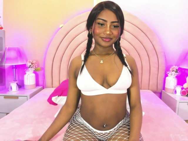 KikiiSweet live cam on BongaCams