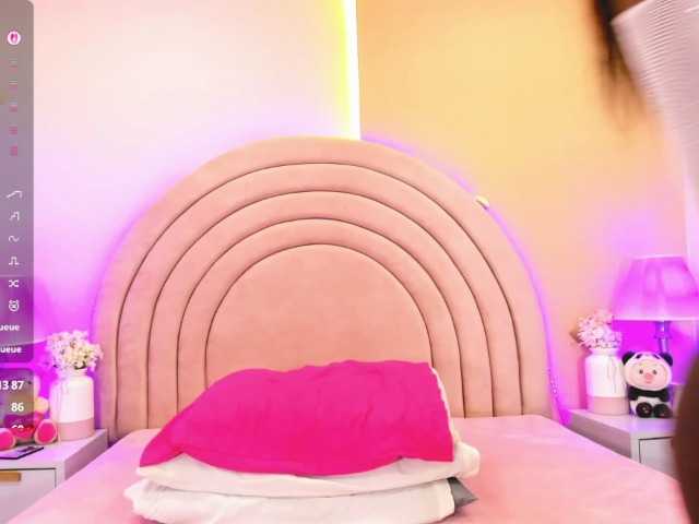 KikiiSweet live cam on BongaCams