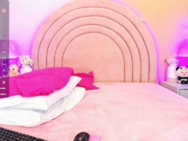 KikiiSweet live cam on BongaCams